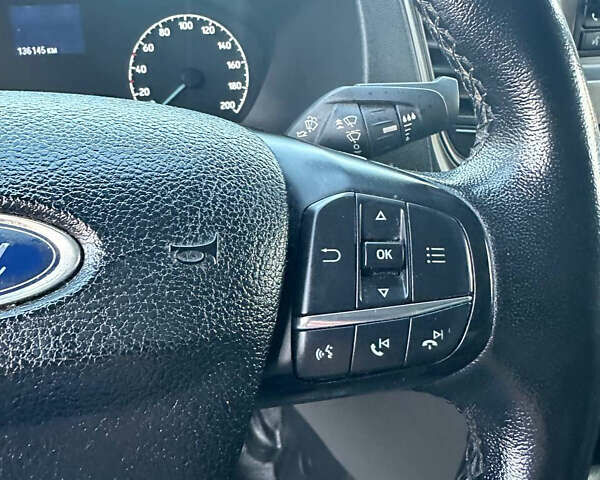 Чорний Форд Транзит Кастом, об'ємом двигуна 2 л та пробігом 140 тис. км за 16200 $, фото 12 на Automoto.ua