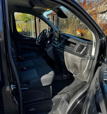 Черный Форд Транзит Кастом, объемом двигателя 2 л и пробегом 167 тыс. км за 15400 $, фото 7 на Automoto.ua