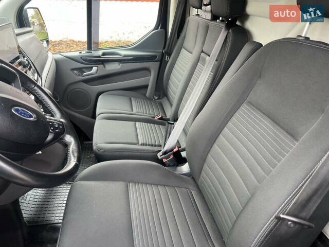 Форд Транзит Кастом 2019 в Киеве на Automoto.ua Черный Форд Транзит Кастом, объемом двигателя 2 л и пробегом 181 тыс. км за 17999 $, фото 12 на Automoto.ua