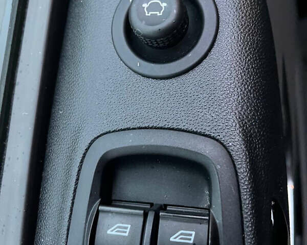 Чорний Форд Транзит Кастом, об'ємом двигуна 2 л та пробігом 146 тис. км за 20500 $, фото 68 на Automoto.ua