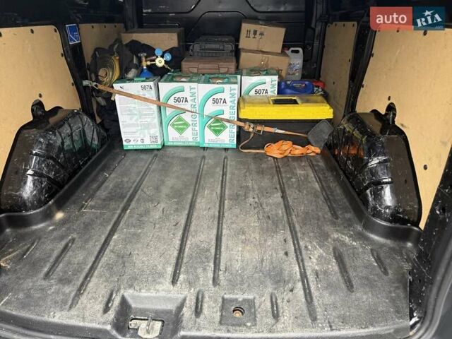 Чорний Форд Транзит Кастом, об'ємом двигуна 2.2 л та пробігом 125 тис. км за 11900 $, фото 12 на Automoto.ua