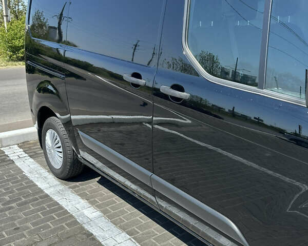 Чорний Форд Транзит Кастом, об'ємом двигуна 0 л та пробігом 136 тис. км за 18900 $, фото 3 на Automoto.ua