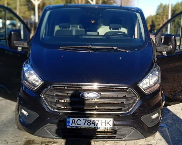 Черный Форд Транзит Кастом, объемом двигателя 2 л и пробегом 412 тыс. км за 13300 $, фото 1 на Automoto.ua