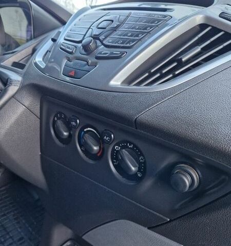 Черный Форд Транзит Кастом, объемом двигателя 2.2 л и пробегом 209 тыс. км за 14900 $, фото 23 на Automoto.ua