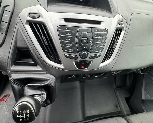 Чорний Форд Транзит Кастом, об'ємом двигуна 2.2 л та пробігом 206 тис. км за 17200 $, фото 19 на Automoto.ua