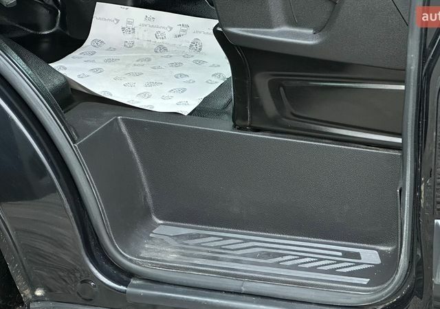 Черный Форд Транзит Кастом, объемом двигателя 2.2 л и пробегом 222 тыс. км за 16499 $, фото 67 на Automoto.ua