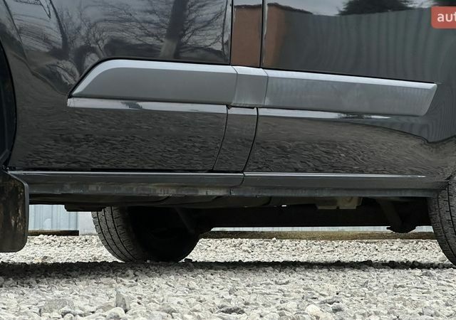 Черный Форд Транзит Кастом, объемом двигателя 2.2 л и пробегом 222 тыс. км за 16499 $, фото 9 на Automoto.ua