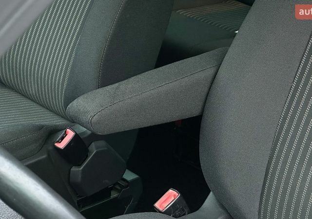 Черный Форд Транзит Кастом, объемом двигателя 2.2 л и пробегом 222 тыс. км за 16499 $, фото 71 на Automoto.ua