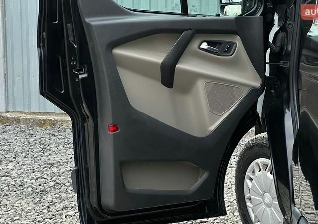 Черный Форд Транзит Кастом, объемом двигателя 2.2 л и пробегом 222 тыс. км за 16499 $, фото 63 на Automoto.ua