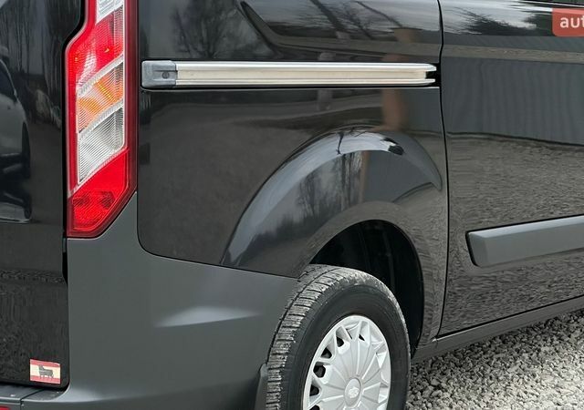 Черный Форд Транзит Кастом, объемом двигателя 2.2 л и пробегом 222 тыс. км за 16499 $, фото 37 на Automoto.ua