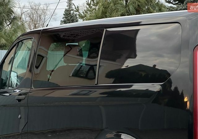 Черный Форд Транзит Кастом, объемом двигателя 2.2 л и пробегом 222 тыс. км за 16499 $, фото 60 на Automoto.ua