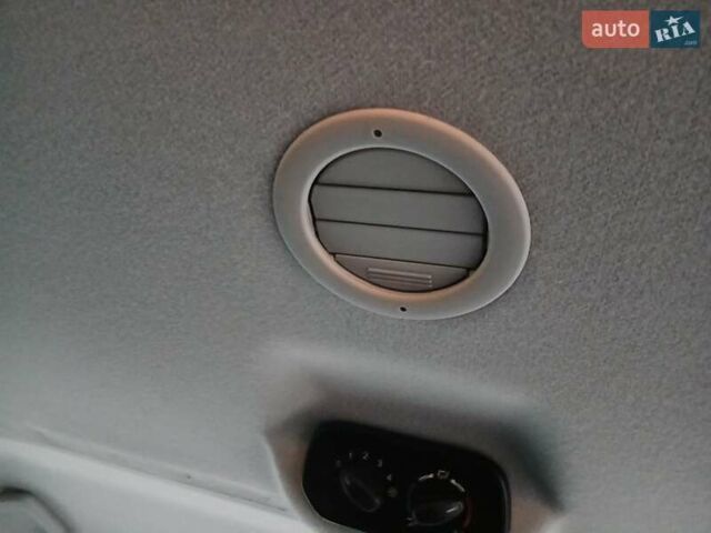 Черный Форд Транзит Кастом, объемом двигателя 2.2 л и пробегом 217 тыс. км за 16999 $, фото 22 на Automoto.ua