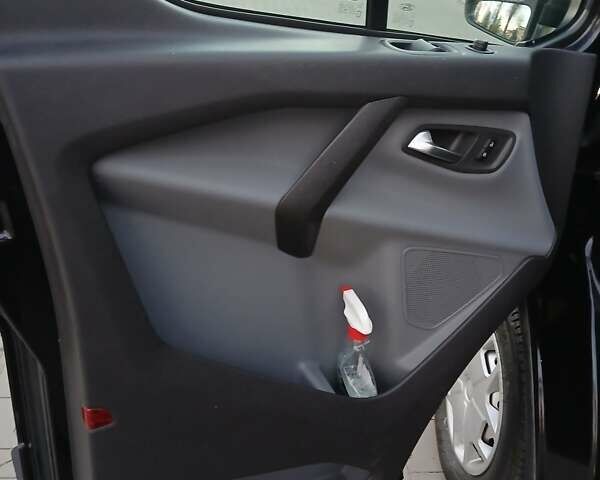 Черный Форд Транзит Кастом, объемом двигателя 2.2 л и пробегом 217 тыс. км за 16999 $, фото 33 на Automoto.ua