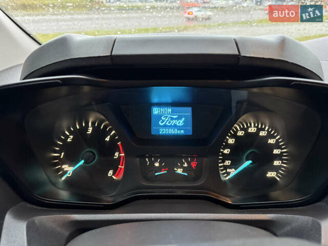 Чорний Форд Транзит Кастом, об'ємом двигуна 2 л та пробігом 231 тис. км за 25000 $, фото 18 на Automoto.ua