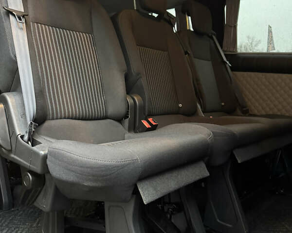 Чорний Форд Транзит Кастом, об'ємом двигуна 2 л та пробігом 231 тис. км за 25000 $, фото 41 на Automoto.ua