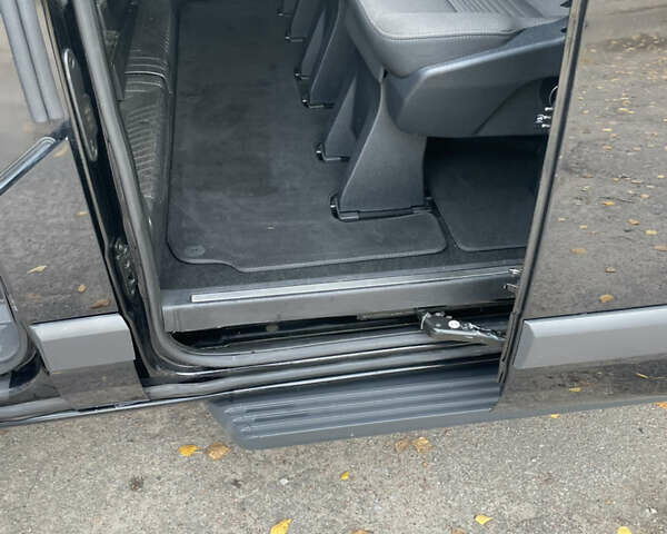 Чорний Форд Транзит Кастом, об'ємом двигуна 2 л та пробігом 250 тис. км за 17500 $, фото 12 на Automoto.ua