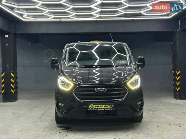 Черный Форд Транзит Кастом, объемом двигателя 2 л и пробегом 191 тыс. км за 28400 $, фото 1 на Automoto.ua
