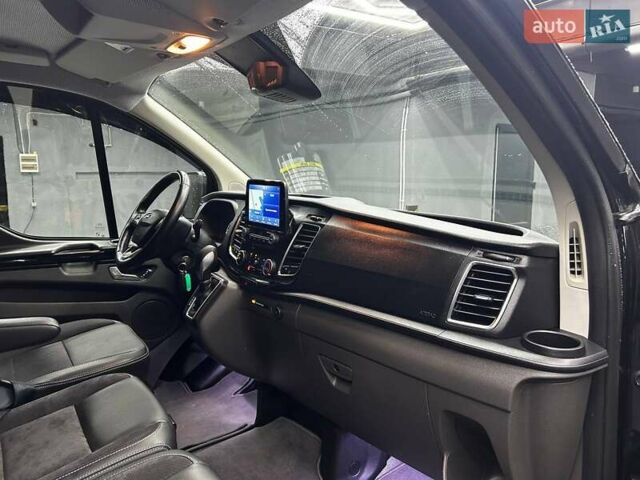 Черный Форд Транзит Кастом, объемом двигателя 2 л и пробегом 191 тыс. км за 28400 $, фото 16 на Automoto.ua