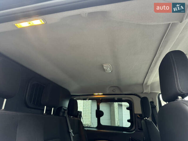 Чорний Форд Транзит Кастом, об'ємом двигуна 2 л та пробігом 215 тис. км за 22150 $, фото 44 на Automoto.ua