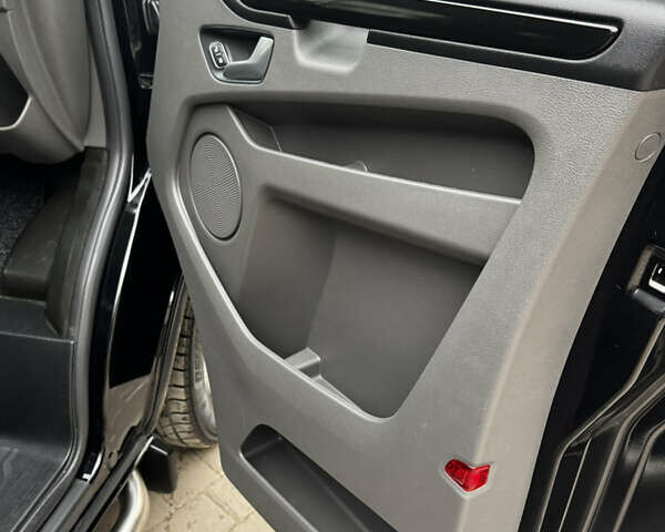 Чорний Форд Транзит Кастом, об'ємом двигуна 2 л та пробігом 215 тис. км за 22150 $, фото 47 на Automoto.ua