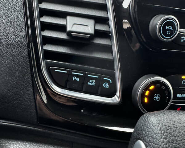 Чорний Форд Транзит Кастом, об'ємом двигуна 2 л та пробігом 215 тис. км за 22150 $, фото 59 на Automoto.ua