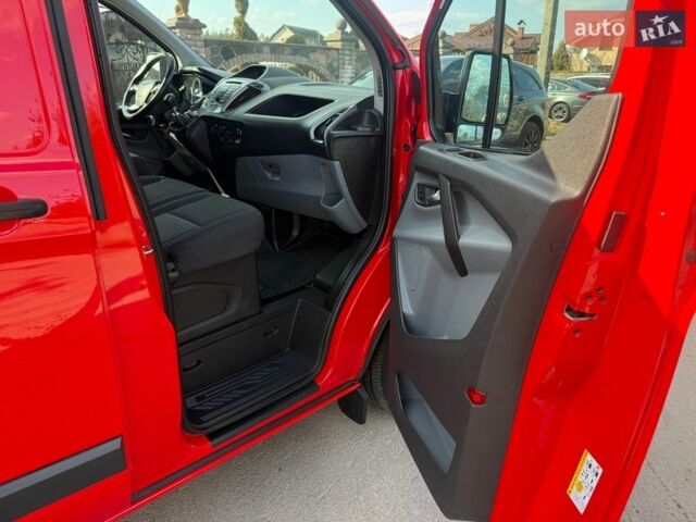 Красный Форд Транзит Кастом, объемом двигателя 2 л и пробегом 181 тыс. км за 14300 $, фото 9 на Automoto.ua
