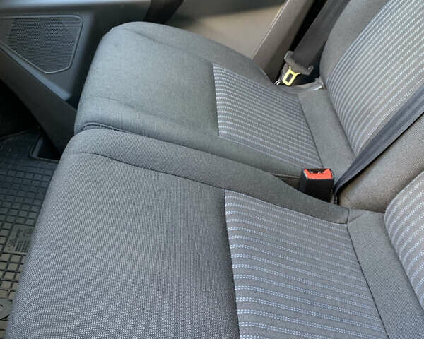 Червоний Форд Транзит Кастом, об'ємом двигуна 2.2 л та пробігом 225 тис. км за 11000 $, фото 14 на Automoto.ua