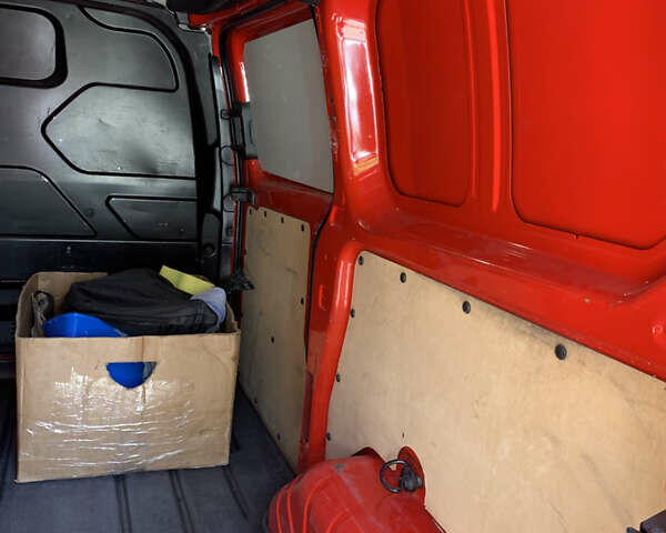 Червоний Форд Транзит Кастом, об'ємом двигуна 2.2 л та пробігом 225 тис. км за 11000 $, фото 7 на Automoto.ua