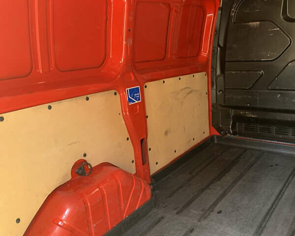 Червоний Форд Транзит Кастом, об'ємом двигуна 2.2 л та пробігом 225 тис. км за 11000 $, фото 8 на Automoto.ua