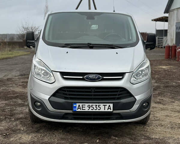 Форд Транзит Кастом, объемом двигателя 2.2 л и пробегом 330 тыс. км за 10500 $, фото 1 на Automoto.ua