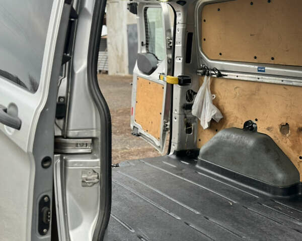 Форд Транзит Кастом, объемом двигателя 2.2 л и пробегом 330 тыс. км за 10500 $, фото 9 на Automoto.ua