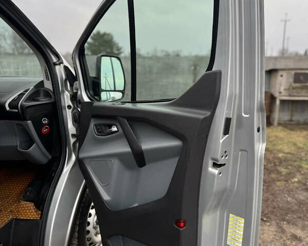 Форд Транзит Кастом, объемом двигателя 2.2 л и пробегом 330 тыс. км за 10500 $, фото 8 на Automoto.ua