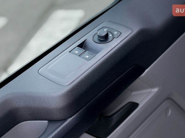 Форд Транзит Кастом, об'ємом двигуна 2 л та пробігом 0 тис. км за 52587 $, фото 13 на Automoto.ua