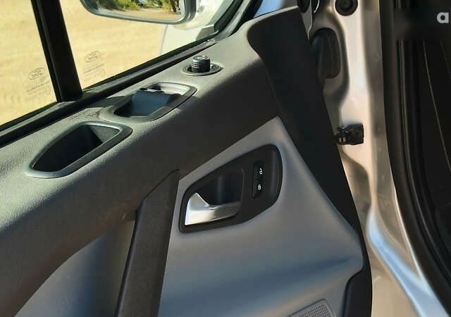 Форд Транзит Кастом, объемом двигателя 2 л и пробегом 227 тыс. км за 16300 $, фото 7 на Automoto.ua