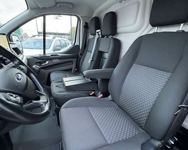 Форд Транзит Кастом, объемом двигателя 0 л и пробегом 217 тыс. км за 18900 $, фото 20 на Automoto.ua