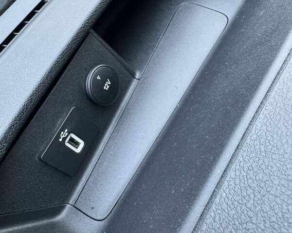 Форд Транзит Кастом, объемом двигателя 0 л и пробегом 217 тыс. км за 18900 $, фото 25 на Automoto.ua