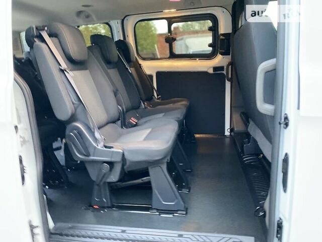 Форд Transit Custom пасс. 2018 в Мукачеве на Automoto.ua Белый Форд Transit Custom пасс., объемом двигателя 2 л и пробегом 96 тыс. км за 25450 $, фото 40 на Automoto.ua