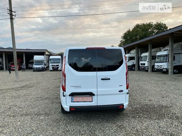 Форд Transit Custom пасс. 2018 в Мукачеве на Automoto.ua Белый Форд Transit Custom пасс., объемом двигателя 2 л и пробегом 96 тыс. км за 25450 $, фото 14 на Automoto.ua