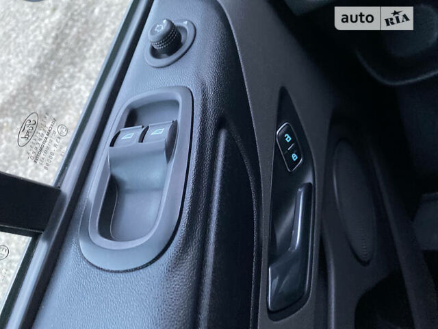 Форд Transit Custom пасс. 2018 в Мукачеве на Automoto.ua Белый Форд Transit Custom пасс., объемом двигателя 2 л и пробегом 96 тыс. км за 25450 $, фото 110 на Automoto.ua
