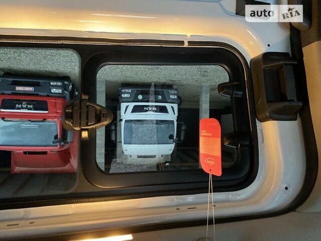 Форд Transit Custom пасс. 2018 в Мукачеве на Automoto.ua Белый Форд Transit Custom пасс., объемом двигателя 2 л и пробегом 96 тыс. км за 25450 $, фото 90 на Automoto.ua