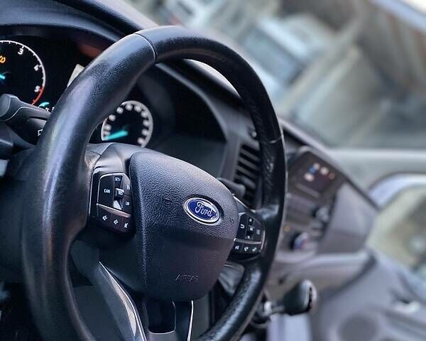 Форд Transit Custom пасс. 2018 в Мукачеве на Automoto.ua Белый Форд Transit Custom пасс., объемом двигателя 2 л и пробегом 96 тыс. км за 25450 $, фото 68 на Automoto.ua