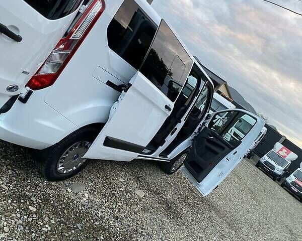 Форд Transit Custom пасс. 2018 в Мукачеве на Automoto.ua Белый Форд Transit Custom пасс., объемом двигателя 2 л и пробегом 96 тыс. км за 25450 $, фото 80 на Automoto.ua