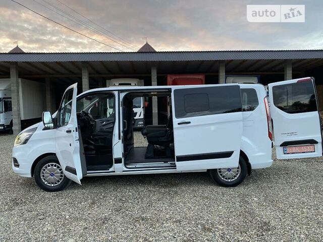 Форд Transit Custom пасс. 2018 в Мукачеве на Automoto.ua Белый Форд Transit Custom пасс., объемом двигателя 2 л и пробегом 96 тыс. км за 25450 $, фото 77 на Automoto.ua