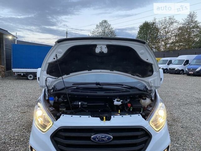 Форд Transit Custom пасс. 2018 в Мукачеве на Automoto.ua Белый Форд Transit Custom пасс., объемом двигателя 2 л и пробегом 96 тыс. км за 25450 $, фото 125 на Automoto.ua