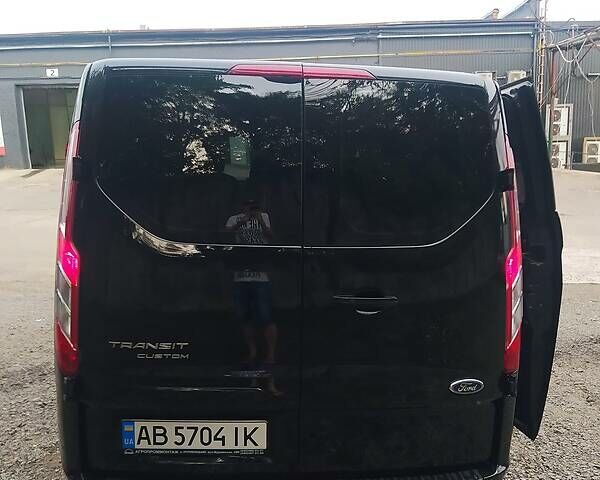 Черный Форд Transit Custom пасс., объемом двигателя 2 л и пробегом 37 тыс. км за 29000 $, фото 22 на Automoto.ua