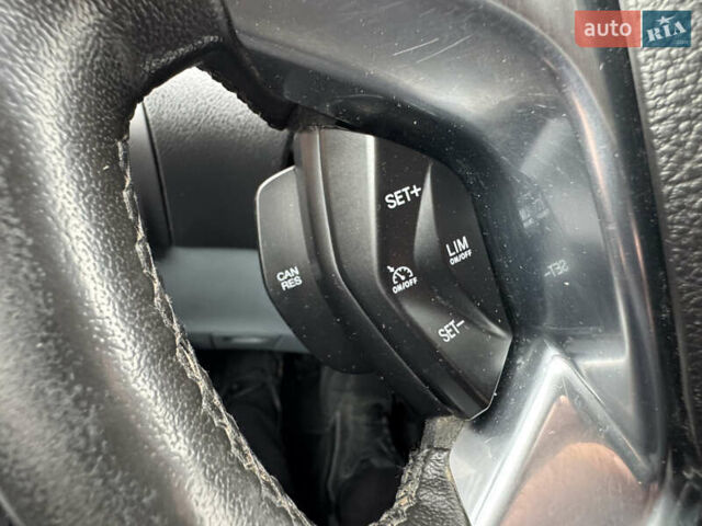 Форд Транзит Кастом 2017 в Киеве на Automoto.ua Желтый Форд Транзит Кастом, объемом двигателя 2 л и пробегом 214 тыс. км за 11600 $, фото 46 на Automoto.ua