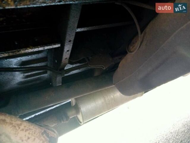 Жовтий Форд Транзит Кастом, об'ємом двигуна 2.5 л та пробігом 330 тис. км за 3500 $, фото 14 на Automoto.ua