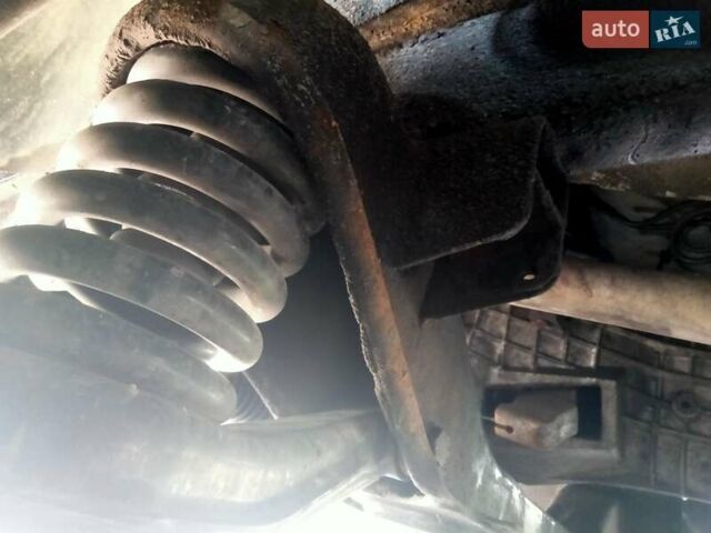 Жовтий Форд Транзит Кастом, об'ємом двигуна 2.5 л та пробігом 330 тис. км за 3500 $, фото 16 на Automoto.ua