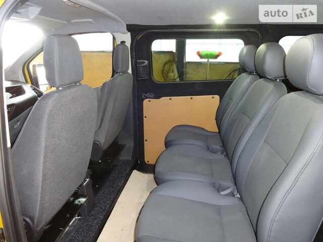 Жовтий Форд Транзит Кастом, об'ємом двигуна 2 л та пробігом 215 тис. км за 17800 $, фото 20 на Automoto.ua