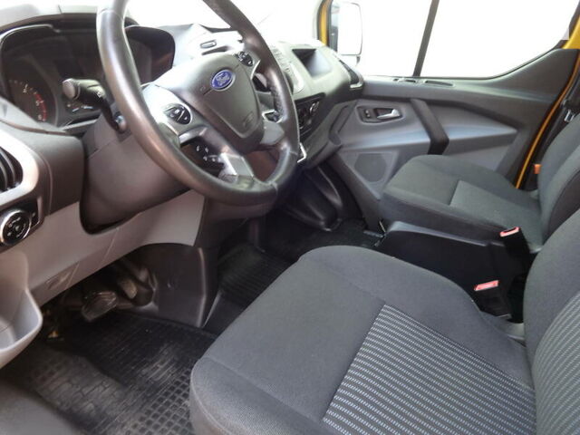 Жовтий Форд Транзит Кастом, об'ємом двигуна 2 л та пробігом 215 тис. км за 17800 $, фото 16 на Automoto.ua